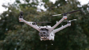DJI Matrice 4TD - RC Plus 2 Enterprise Combo (inkl. 12 Monate DJI Care Enterprise Plus, ohne Akku)